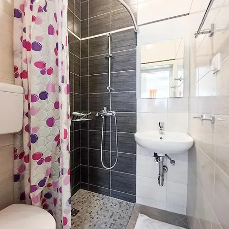 Fistanic-joskic Lägenhet Makarska