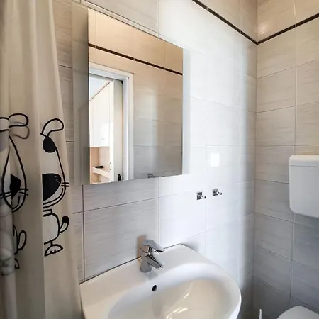 Fistanic-joskic Lägenhet Makarska